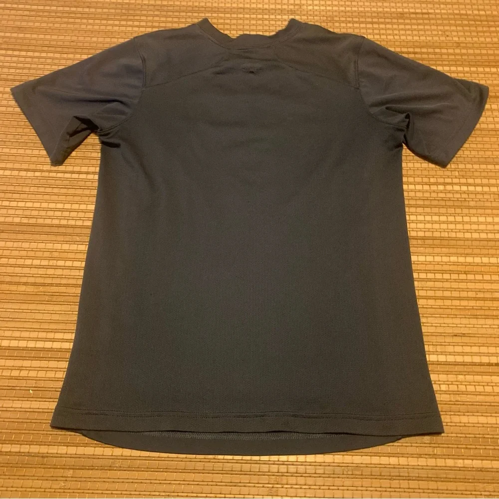 Nike Dri-Fit T-shirt size L